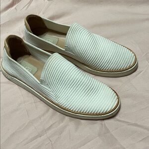 Ugg womens Sneaker Slip on Sammy Alameda White Flats Shoes Stretch Size 8.5